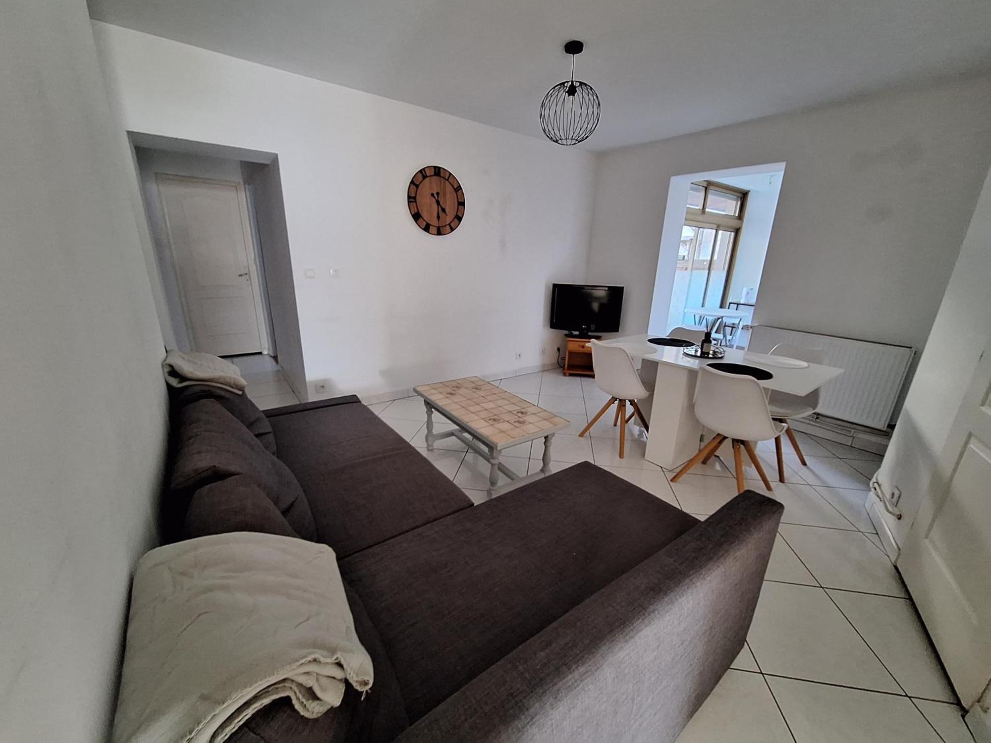 Le-Bon-Appart De Plain-Pied Avec Terrasse Auxonne Exterior foto